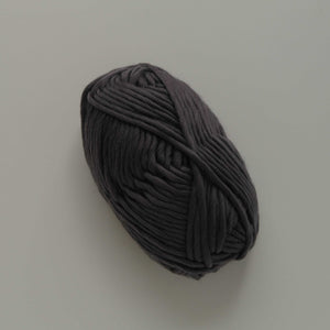 
                  
                    Load image into Gallery viewer, Super Chunky Merino Wool Yarn (+36 colors)
                  
                