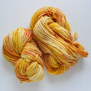 
                  
                    Load image into Gallery viewer, Tangelo Burst Handdyed Chunky Yarn
                  
                